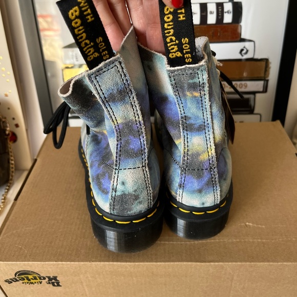 SALE Dr Martens Pascal Blue Tie Dye Suede Boots New - Picture 10 of 12